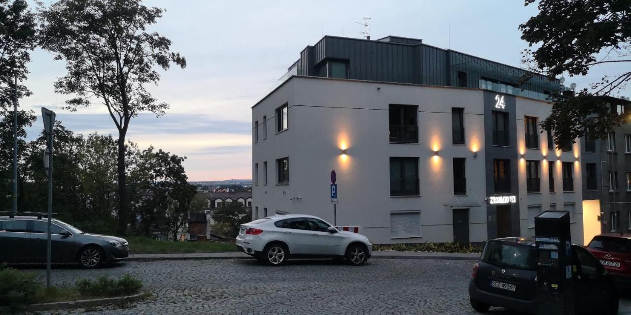Green Hill Kraków Exteriör bild